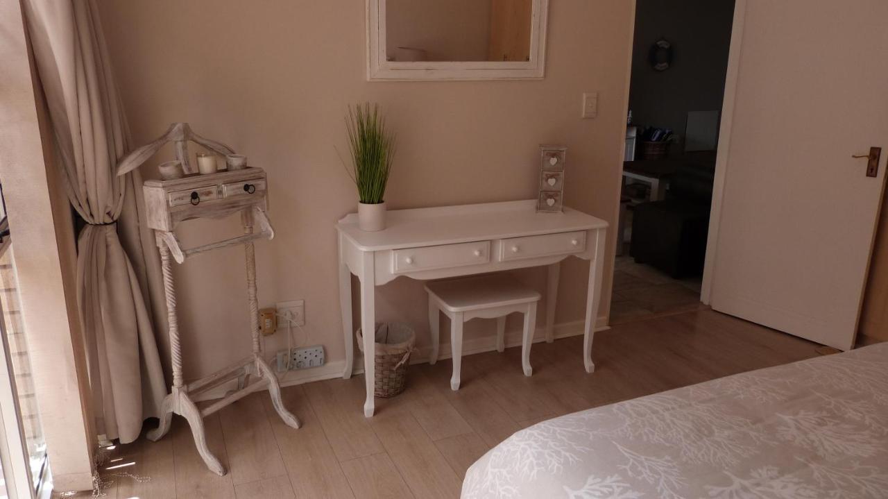 Settle inn Self Catering Units Colchester Eksteriør bilde