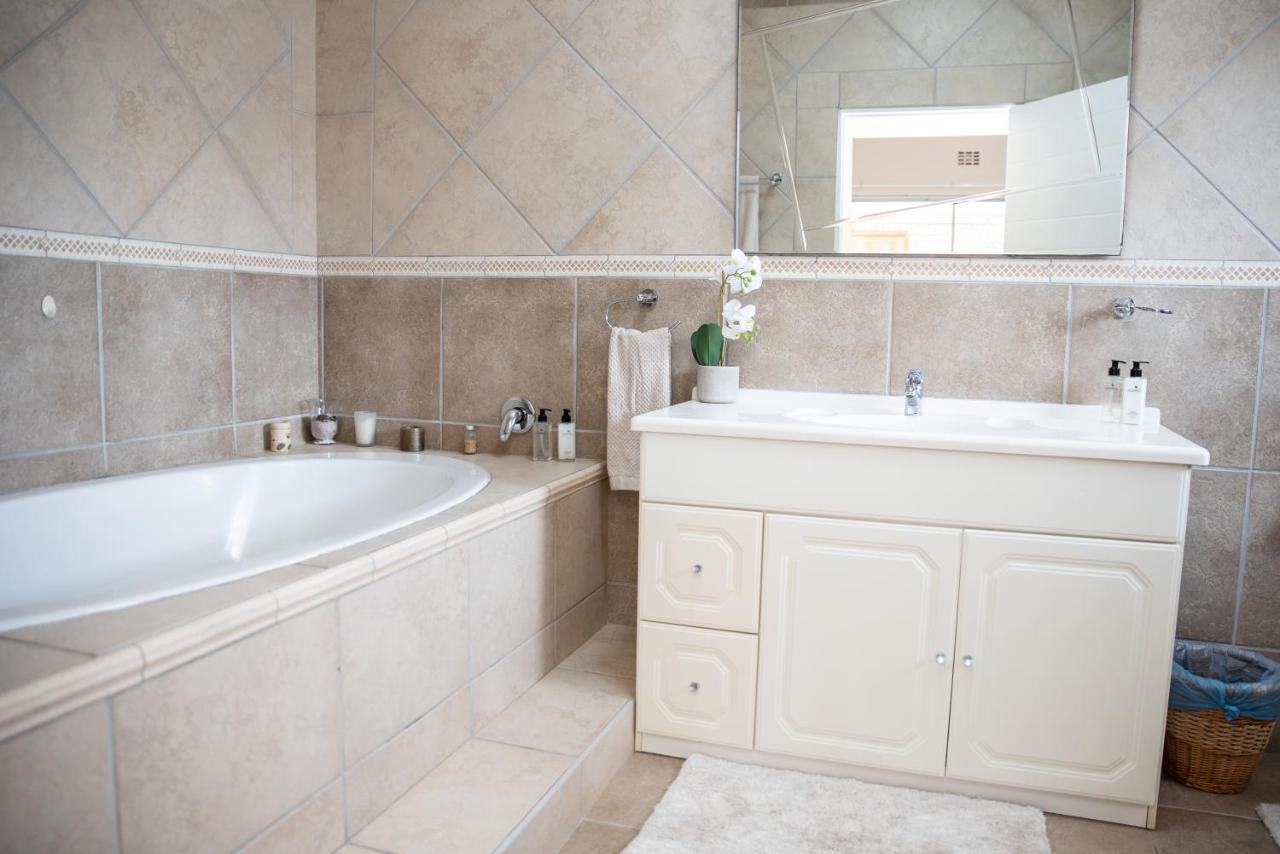 Settle inn Self Catering Units Colchester Eksteriør bilde